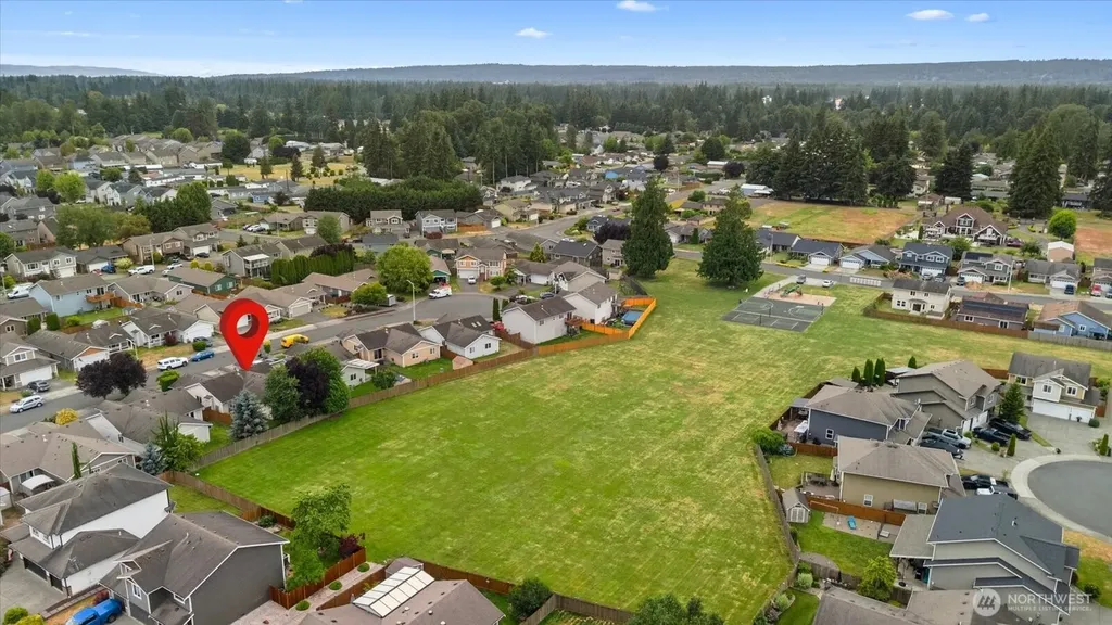 5725 121st Place NE Marysville WA 98271