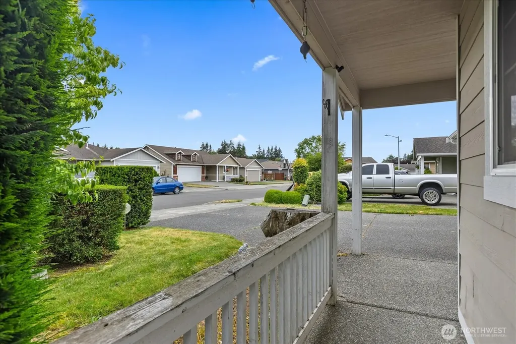5725 121st Place NE Marysville WA 98271