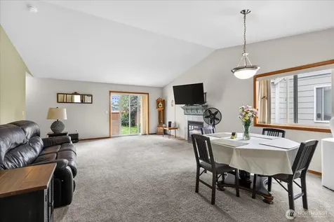5725 121st Place NE Marysville WA 98271