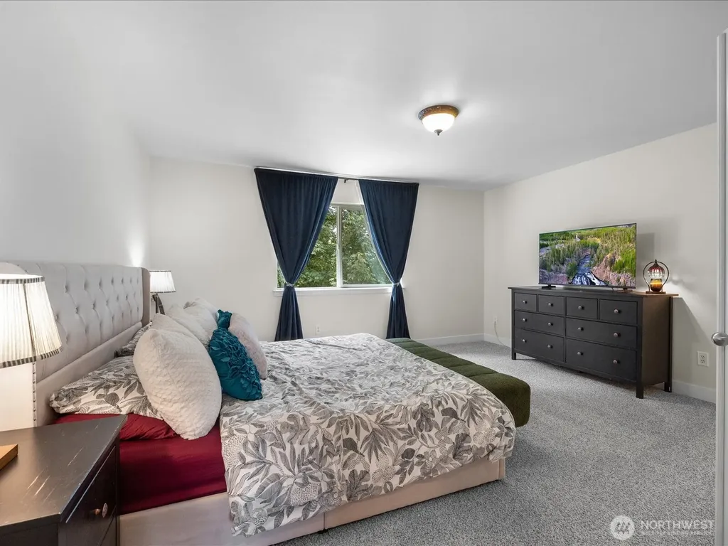 8402 19th Street NE Lake Stevens WA 98258