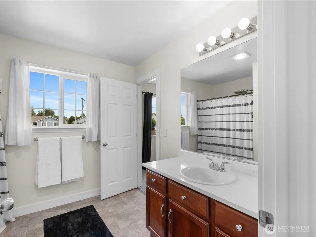 8402 19th Street NE Lake Stevens WA 98258