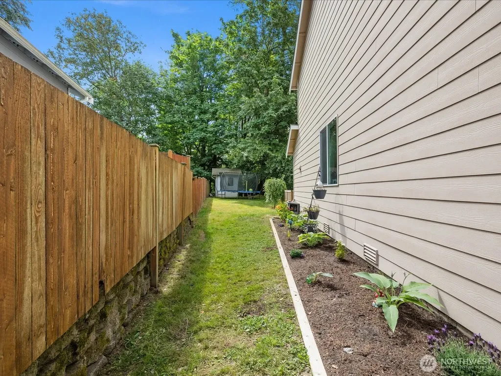 8402 19th Street NE Lake Stevens WA 98258
