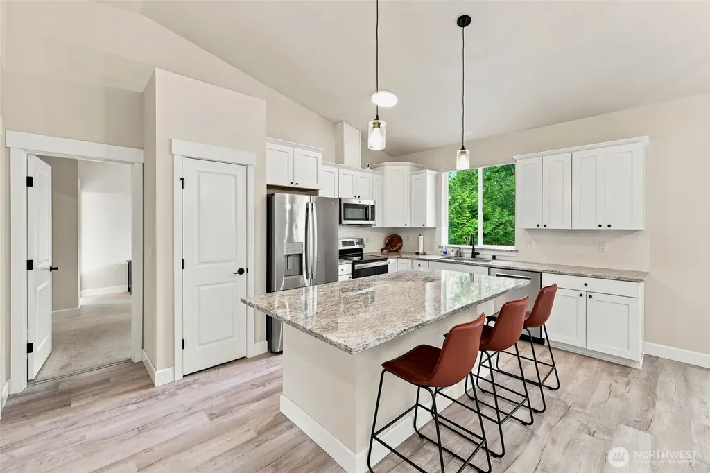 71 E Connemara Way Shelton WA 98584