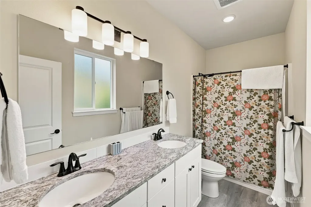 71 E Connemara Way Shelton WA 98584