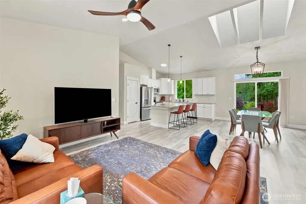 71 E Connemara Way Shelton WA 98584