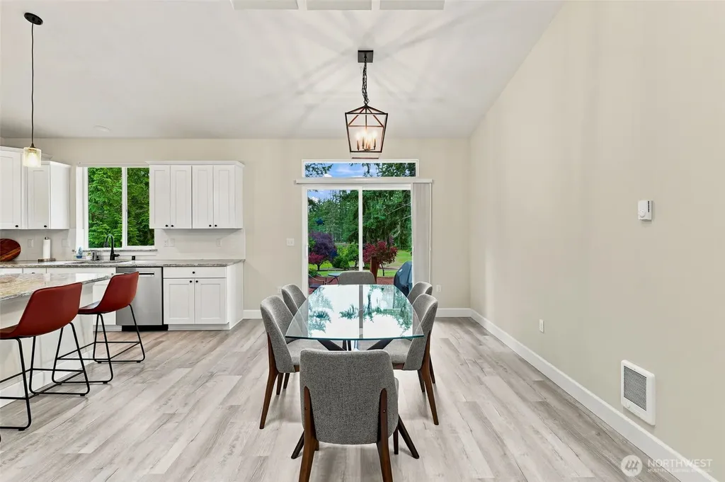 71 E Connemara Way Shelton WA 98584