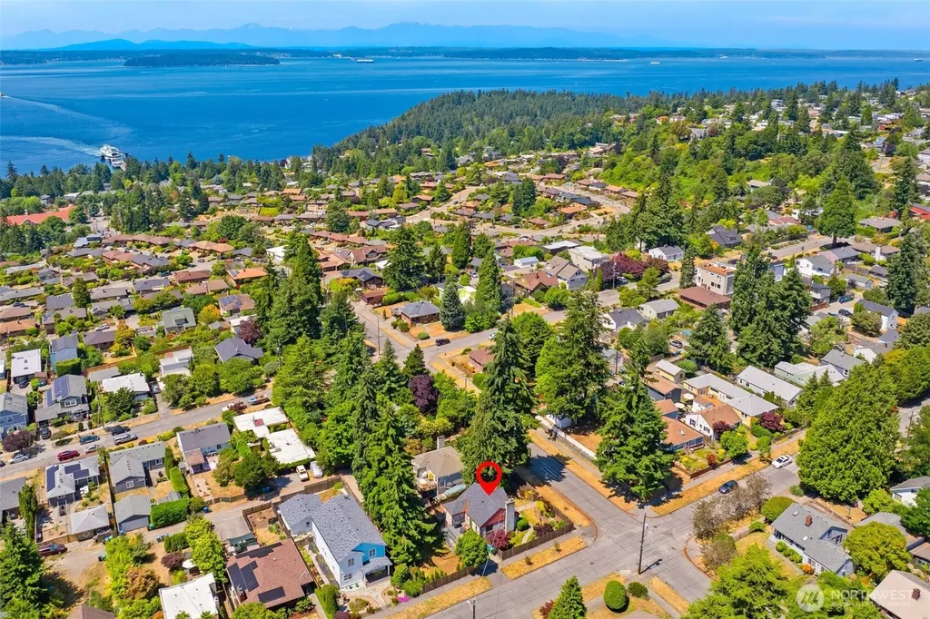 3701 SW Henderson Street Seattle WA 98126