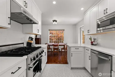 3701 SW Henderson Street Seattle WA 98126