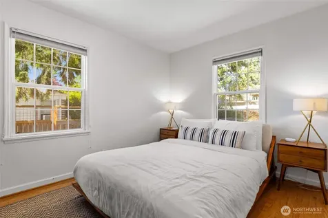 3701 SW Henderson Street Seattle WA 98126