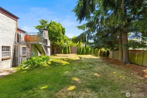 3701 SW Henderson Street Seattle WA 98126