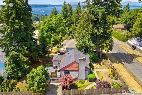 3701 SW Henderson Street Seattle WA 98126