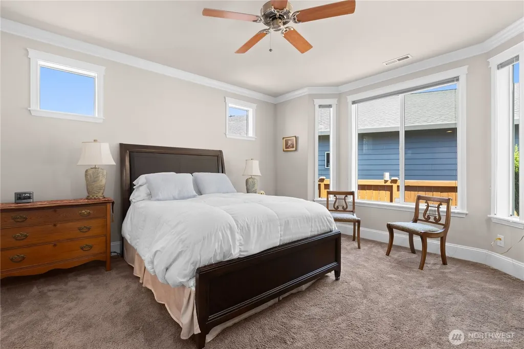 4982 Meriwood Drive NE Lacey WA 98516