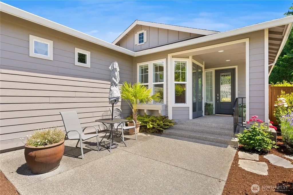 4982 Meriwood Drive NE Lacey WA 98516