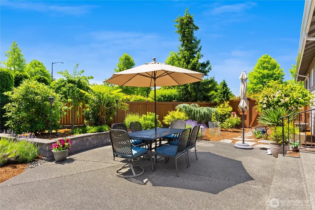 4982 Meriwood Drive NE Lacey WA 98516