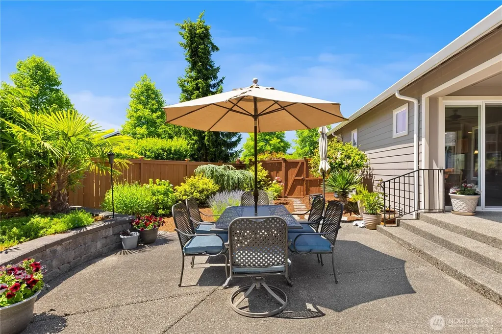 4982 Meriwood Drive NE Lacey WA 98516