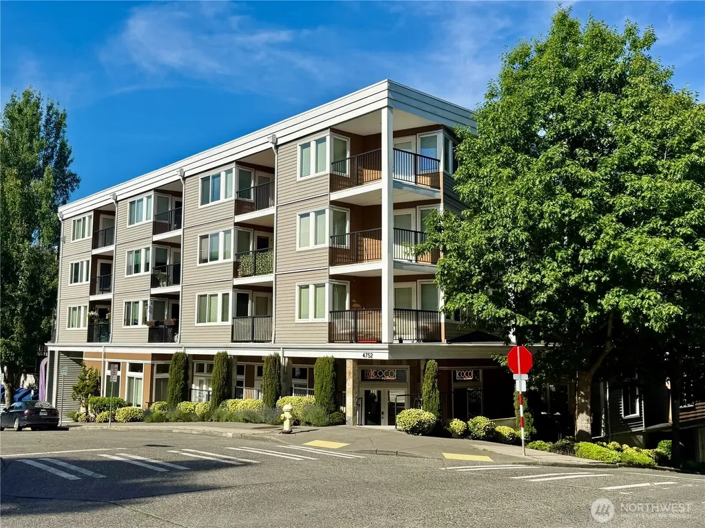4752 41st Avenue SW Seattle WA 98116