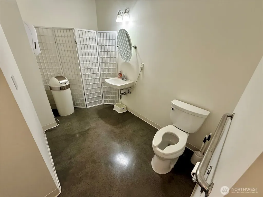 4752 41st Avenue SW Seattle WA 98116