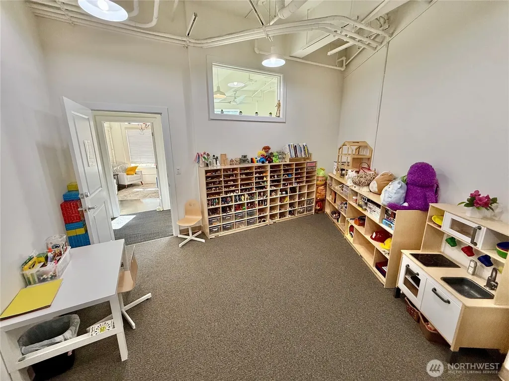 4752 41st Avenue SW Seattle WA 98116