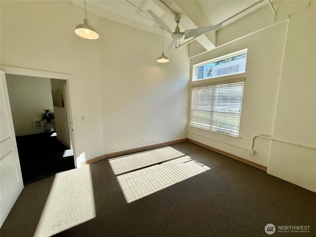 4752 41st Avenue SW Seattle WA 98116