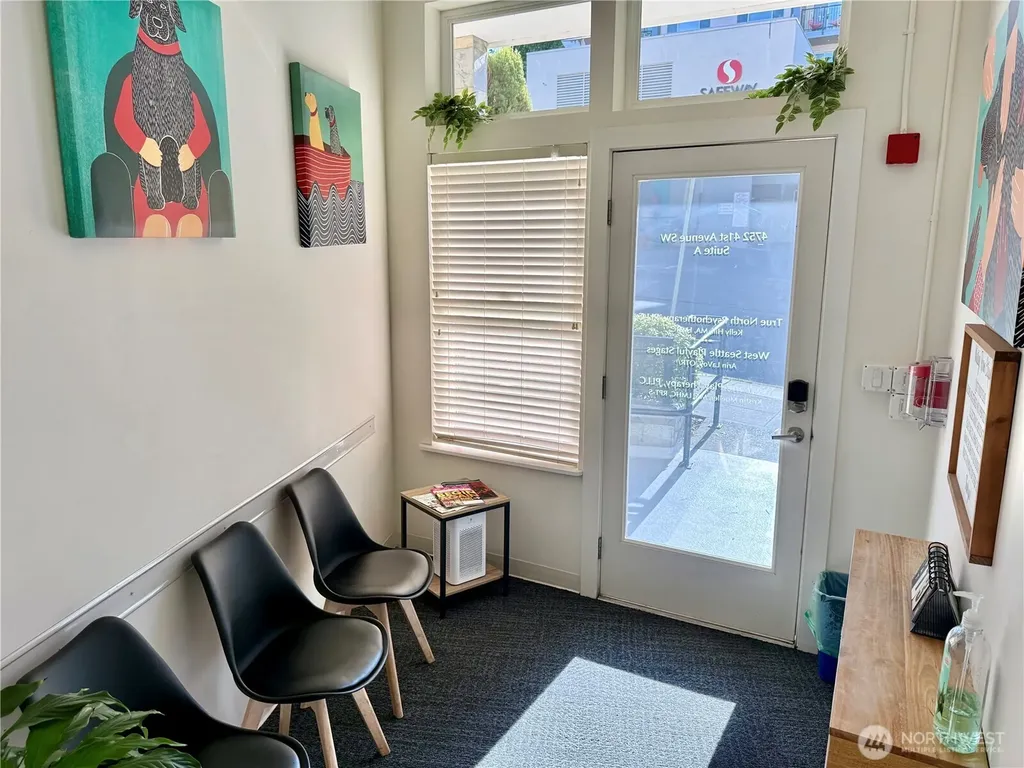 4752 41st Avenue SW Seattle WA 98116