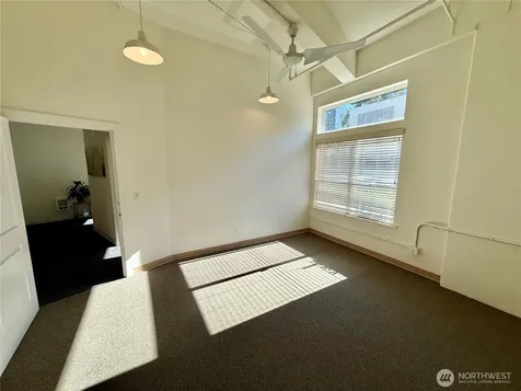 4752 41st Avenue SW Seattle WA 98116