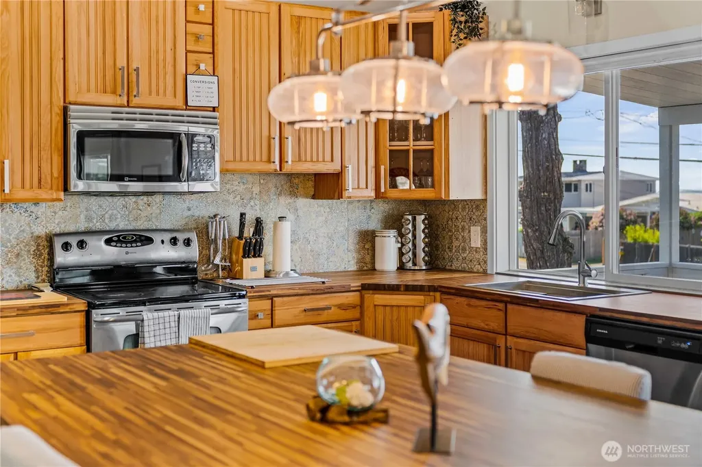 7456 Birch Bay Drive Blaine WA 98230