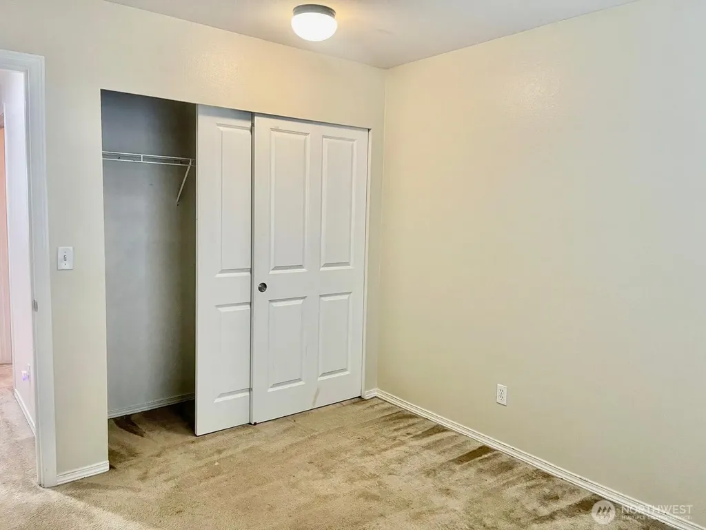 630 SE 67th Lane SE Auburn WA 98092