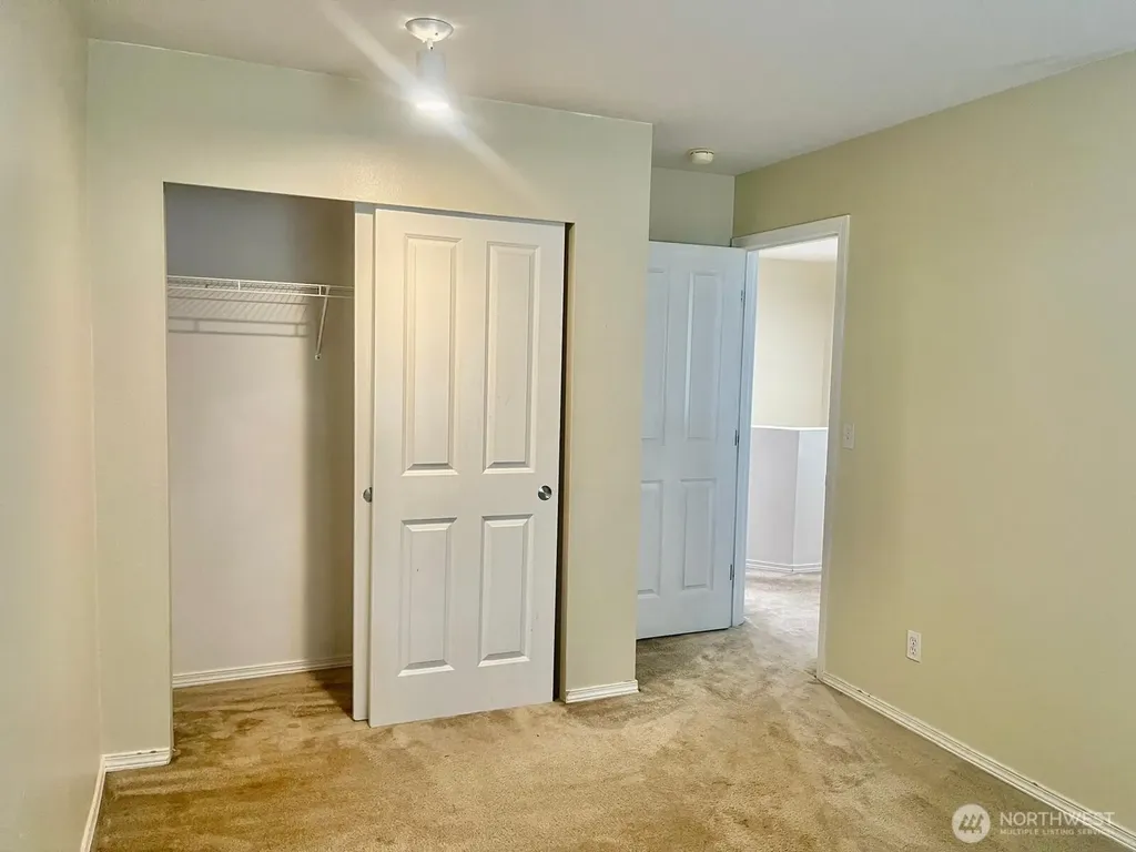 630 SE 67th Lane SE Auburn WA 98092