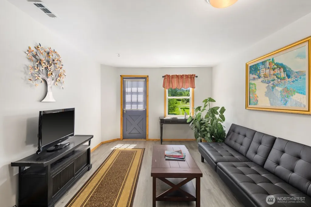 25528 State Route 9 NE Arlington WA 98223