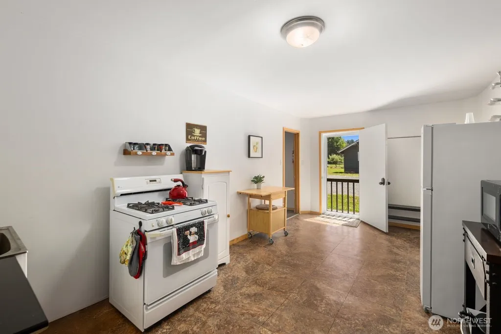 25528 State Route 9 NE Arlington WA 98223