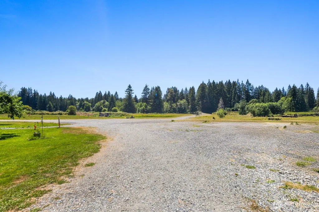 25528 State Route 9 NE Arlington WA 98223