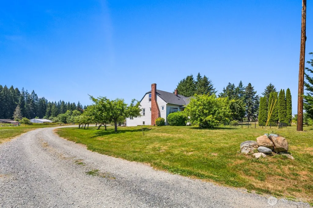 25528 State Route 9 NE Arlington WA 98223