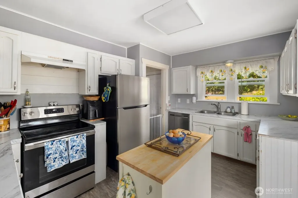 25528 State Route 9 NE Arlington WA 98223