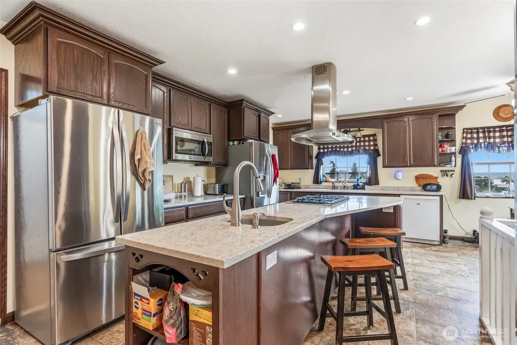 8300 SE Riverview Lane Vancouver WA 98664