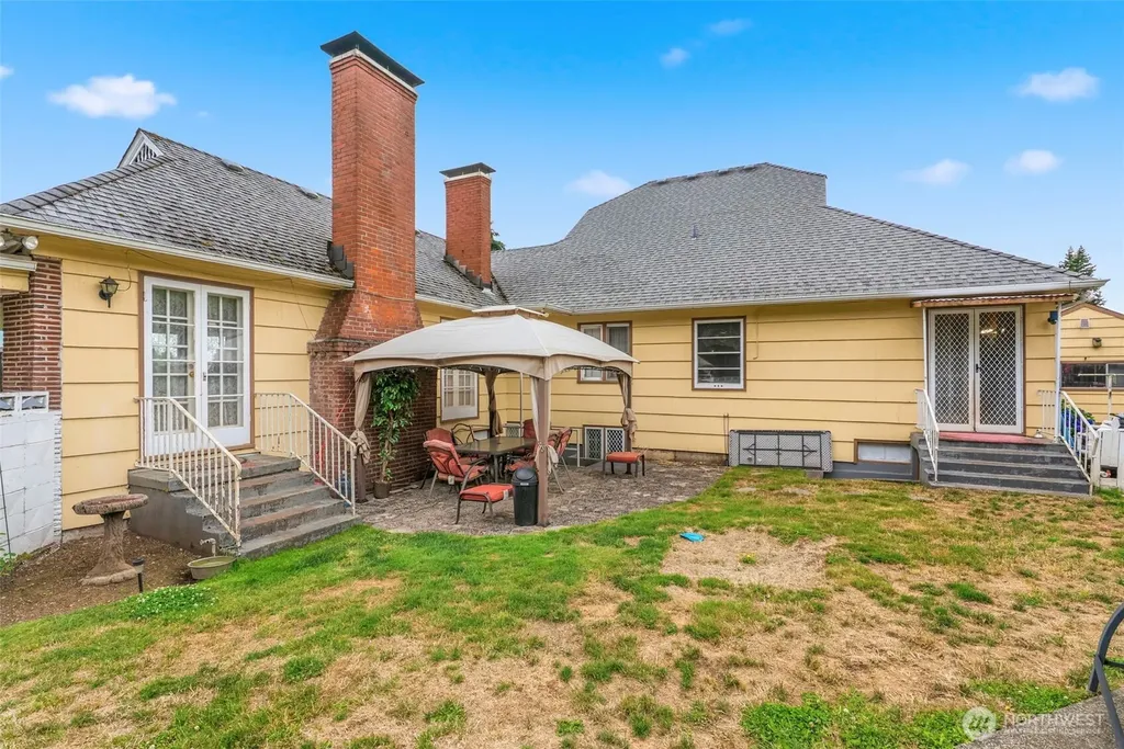 8300 SE Riverview Lane Vancouver WA 98664