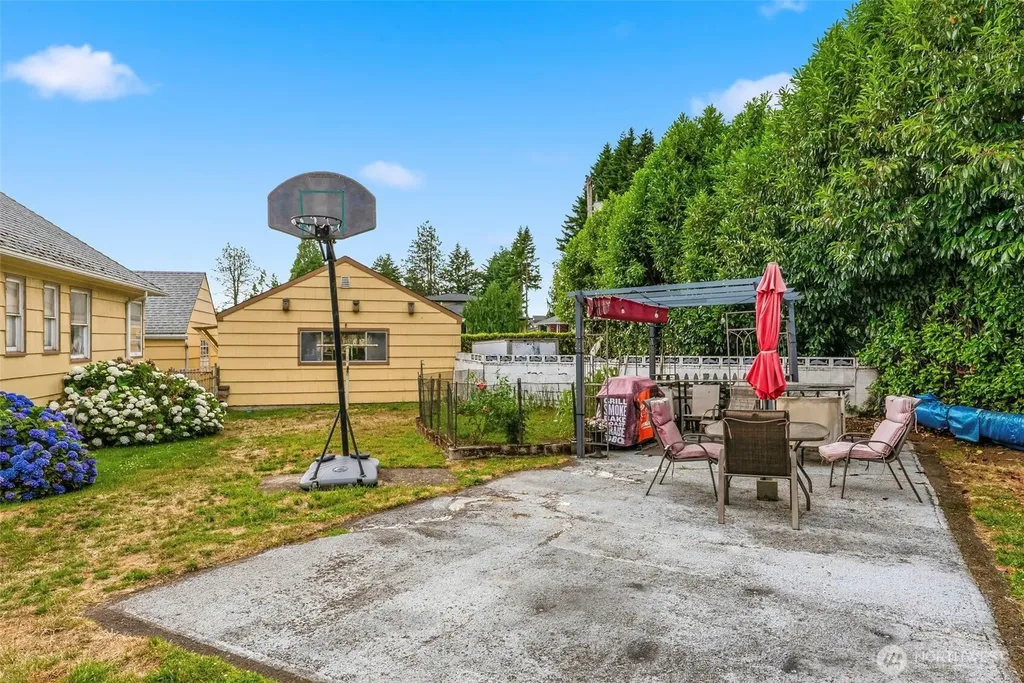 8300 SE Riverview Lane Vancouver WA 98664