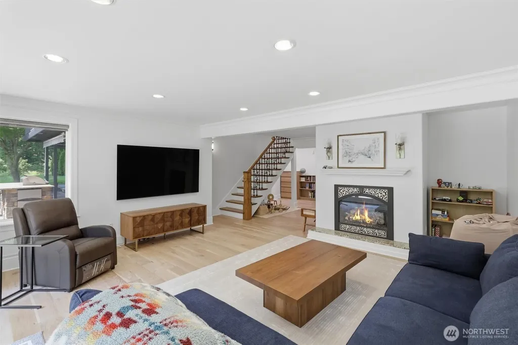 20425 Little Bearcreek Road Woodinville WA 98072