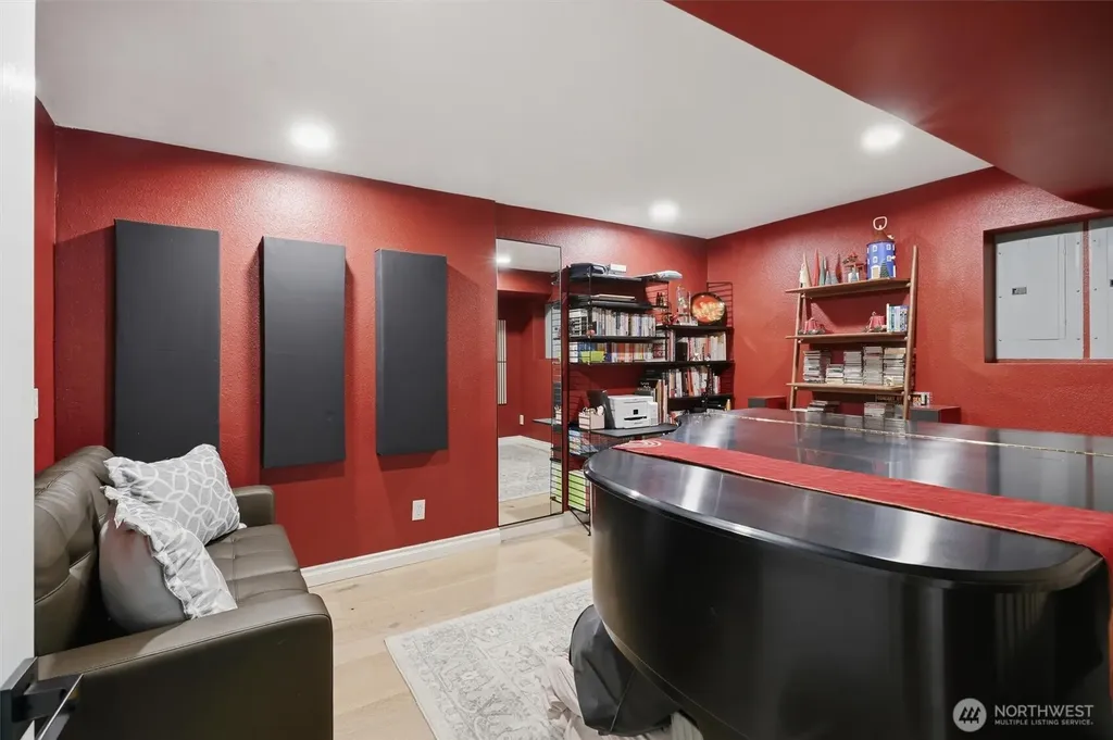 20425 Little Bearcreek Road Woodinville WA 98072