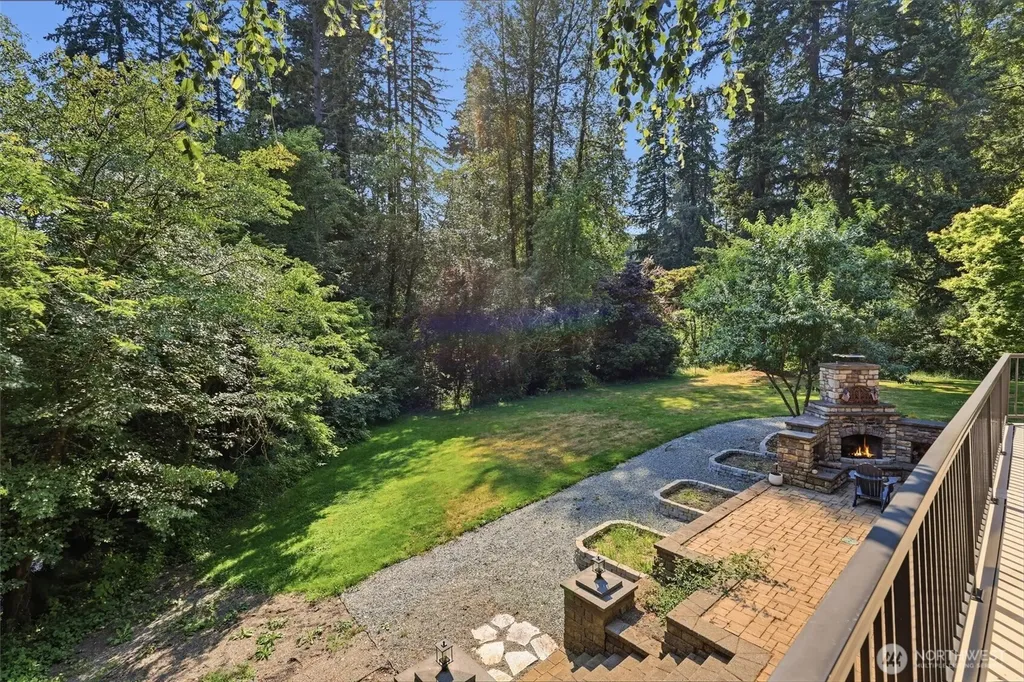 20425 Little Bearcreek Road Woodinville WA 98072