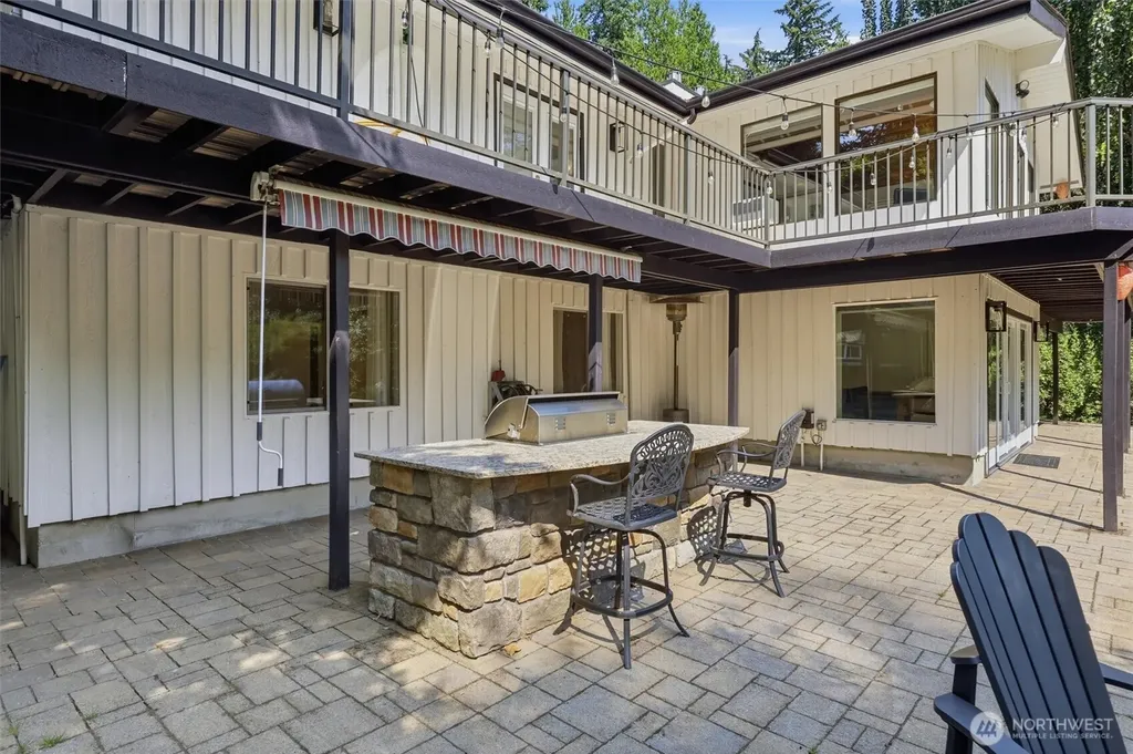 20425 Little Bearcreek Road Woodinville WA 98072