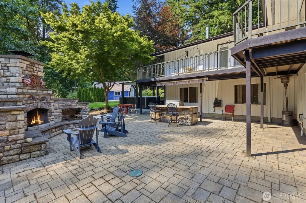 20425 Little Bearcreek Road Woodinville WA 98072