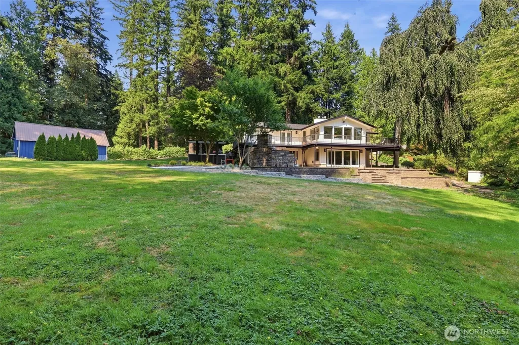 20425 Little Bearcreek Road Woodinville WA 98072