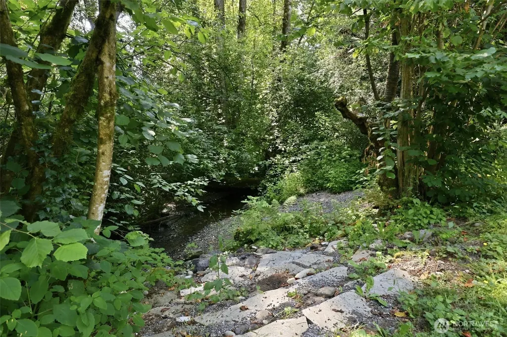 20425 Little Bearcreek Road Woodinville WA 98072