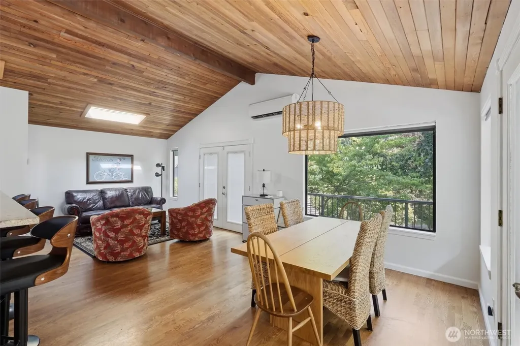 20425 Little Bearcreek Road Woodinville WA 98072