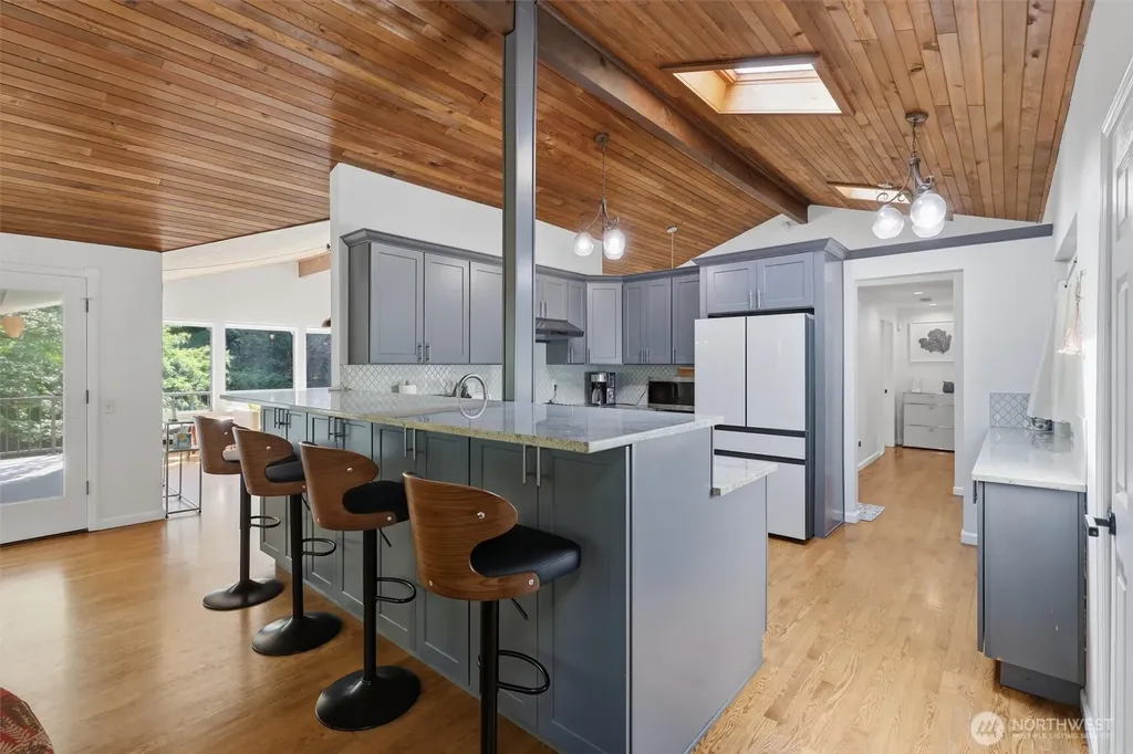 20425 Little Bearcreek Road Woodinville WA 98072