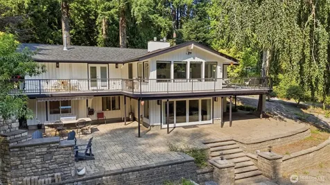 20425 Little Bearcreek Road Woodinville WA 98072