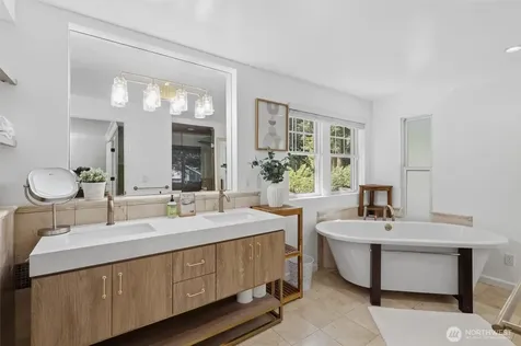 20425 Little Bearcreek Road Woodinville WA 98072