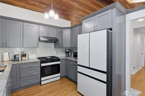 20425 Little Bearcreek Road Woodinville WA 98072