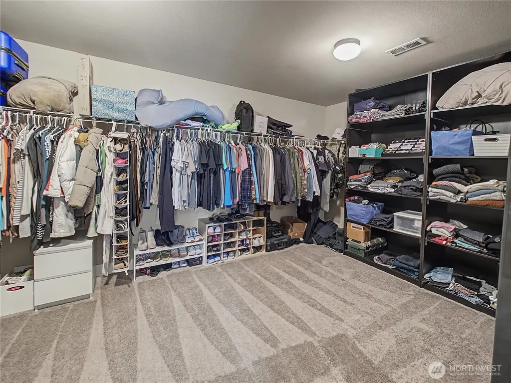 2521 12th Avenue NW Puyallup WA 98371
