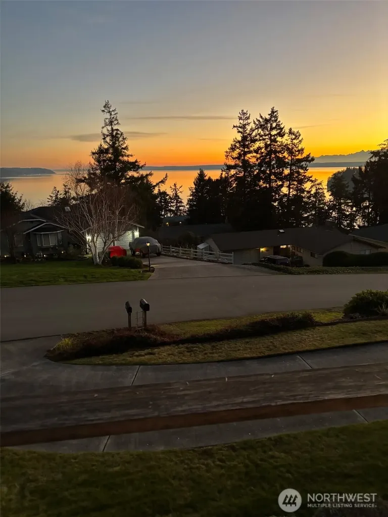 1267 Noel Greene Drive Oak Harbor WA 98277
